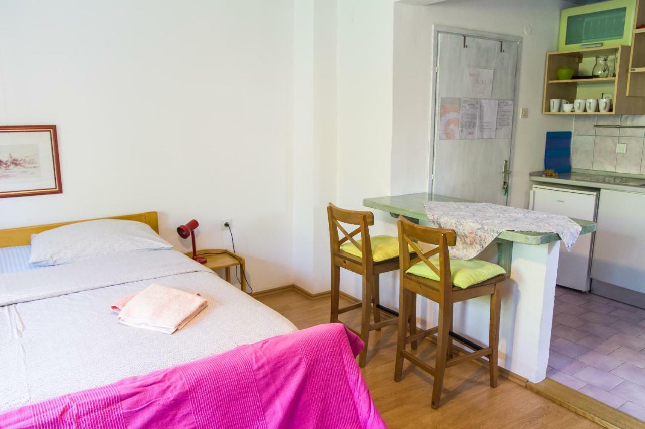 Karmen A Veli Lošinj Exterior foto